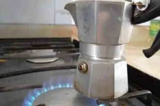 Photo of Comment nettoyer une cafetière italienne brûlée